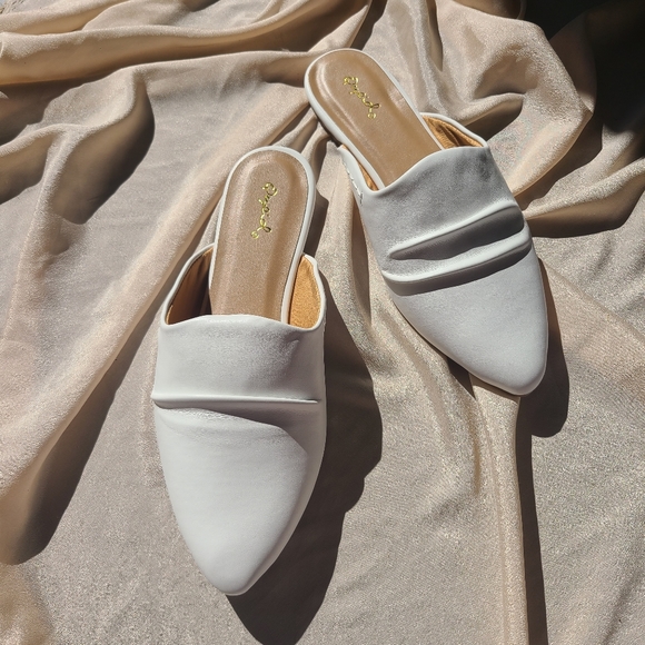 🆕️The Henley// white mule flat - Picture 8 of 10